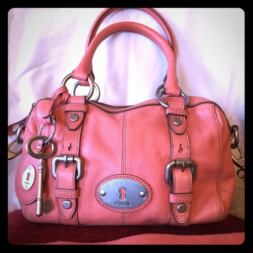 Gorgeous salmon color, leather Fossil bag
